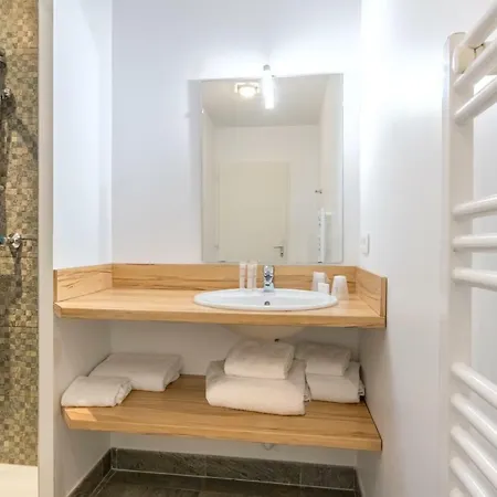 شقة فندقية Thalacap آجد