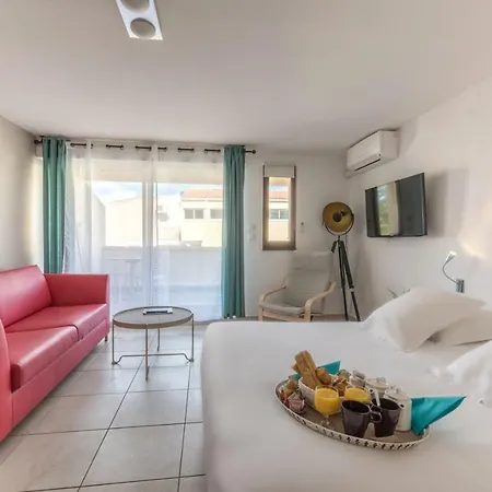 Apartmanhotel Thalacap 4*