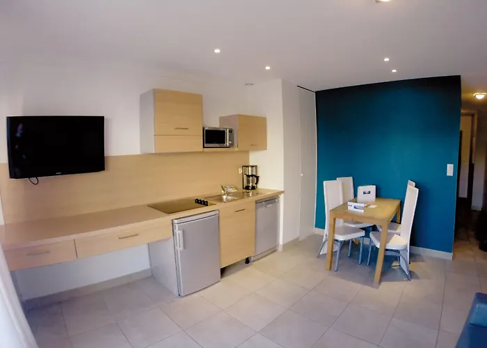 アパートホテル レジデンス タラカップ 4*