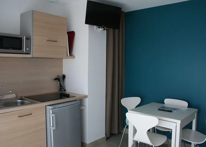 アパートホテル レジデンス タラカップ 4*